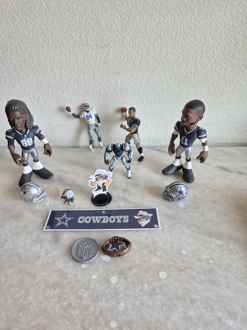 Great Deal!! NFL Dallas Cowboys Figures Lot w/ Helmets & Memorabilia